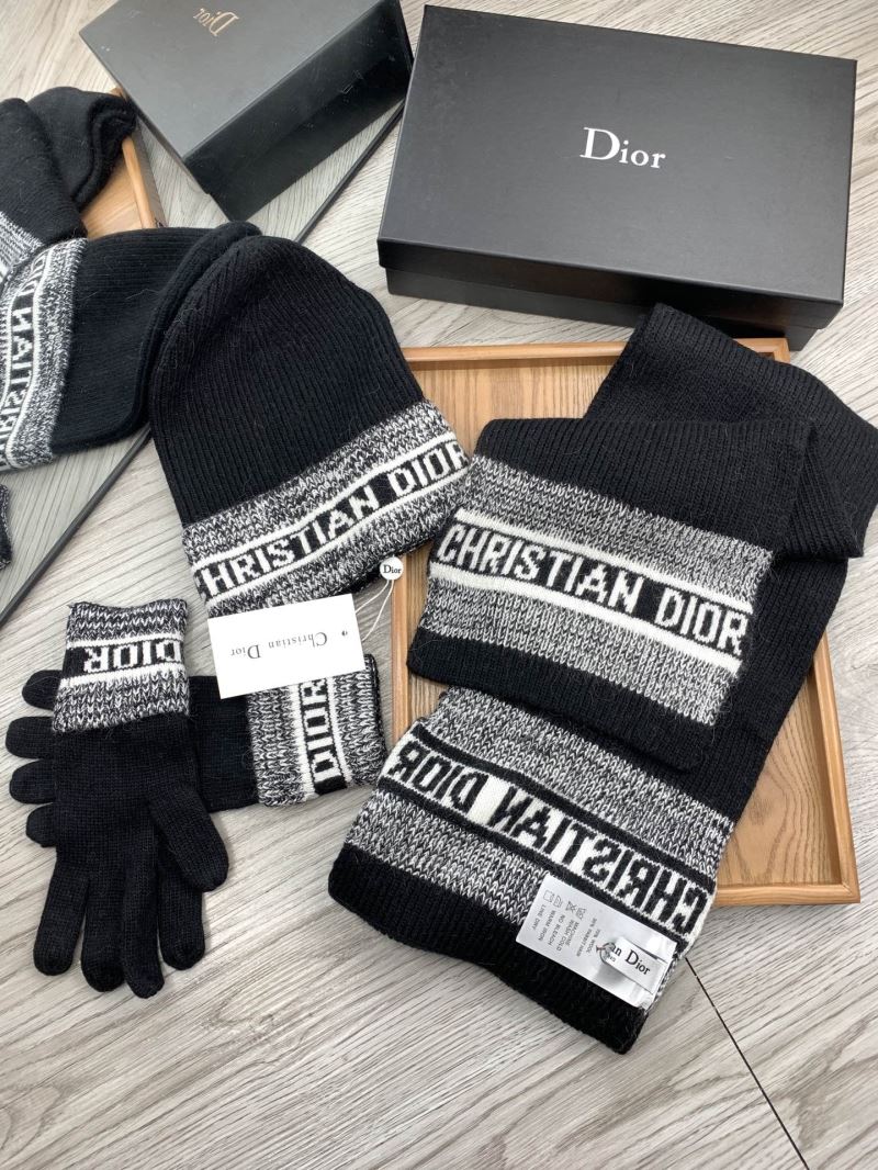 Christian Dior Caps Scarfs